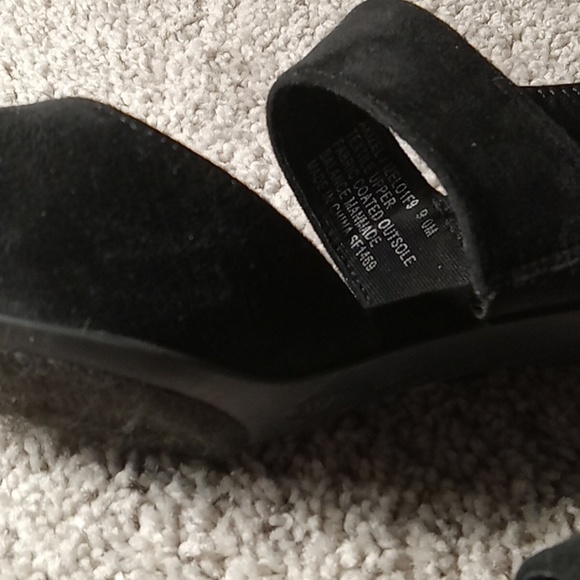 Anne Klein  iflex mules kitten heel, most comfortable all day heel, Size 9M - Picture 2 of 4
